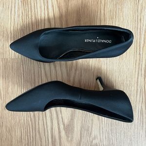 Black Donals Pliner Pumps